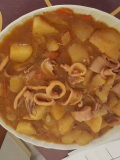 Una foto de Guiso de calamares