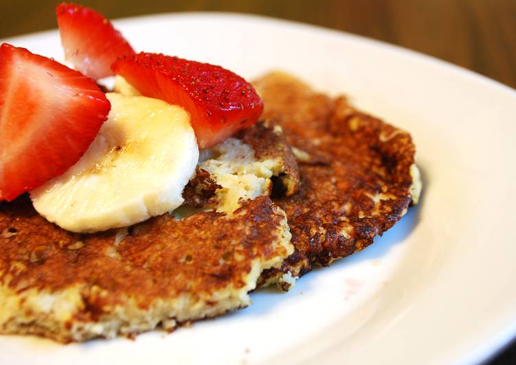Flourless Pancakes With Banana and Eggs