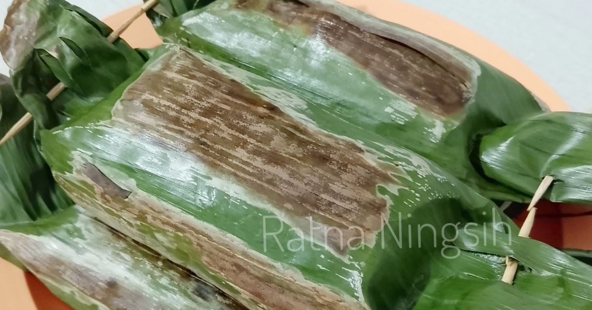 Nasi Bakar Isi Ayam Suwir