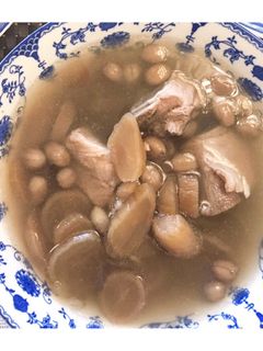 รูปของ ต้มถั่วลิสงหัวไชโป๊วกระดูกหมู🐽🤤