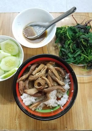 Hình của món Bao tử phá lấu.
