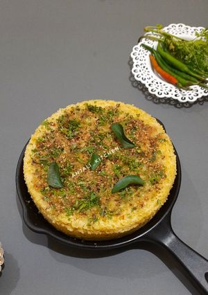 इंन्संन्ट खमण ढोकळा (instant khaman dhokla recipe in marathi) रेसिपी चे मुख्य फोटो 