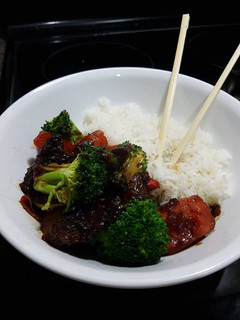 A picture of Beef with Broccoli and Veg.