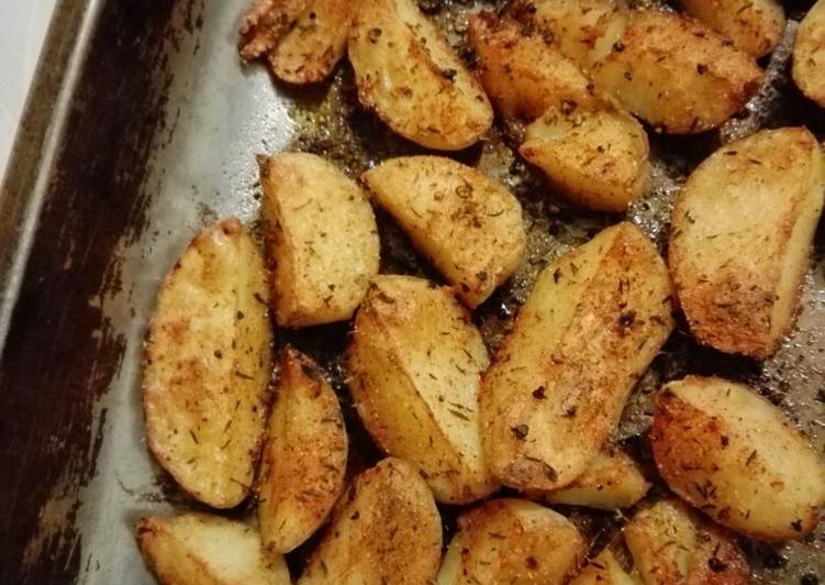 Roast potato wedges