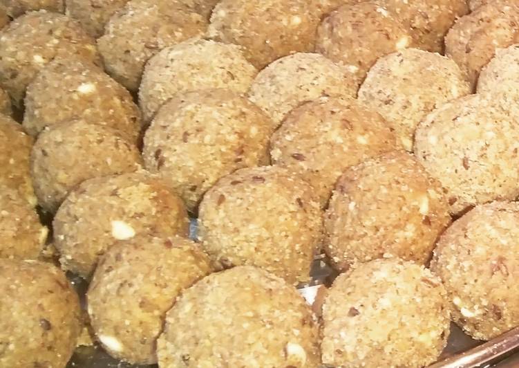 Recipe of Super Quick Homemade Alsi Gond Ladoos
