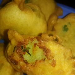 A picture of Batata Vada.