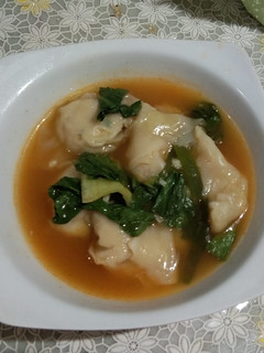 Foto resep Pangsit kuah Tomyam + Baso pentol ayam