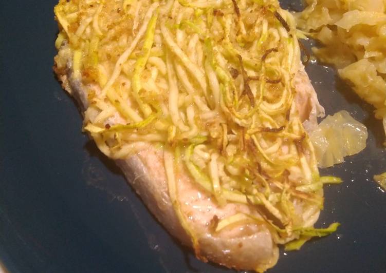 Salmone in crosta di zucchine