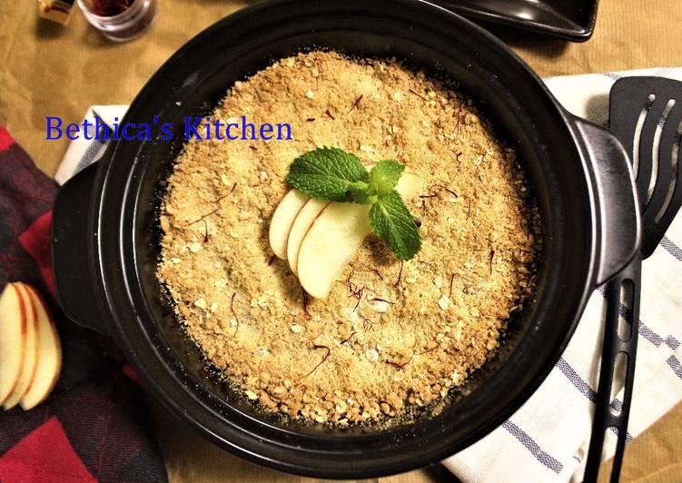 Recipe of Delicious #Ramadan Special - Apple Crumble with an Indian Flavour - Fusion Style