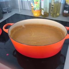 A picture of Vegan creamy parsnip soup (no potatoes).