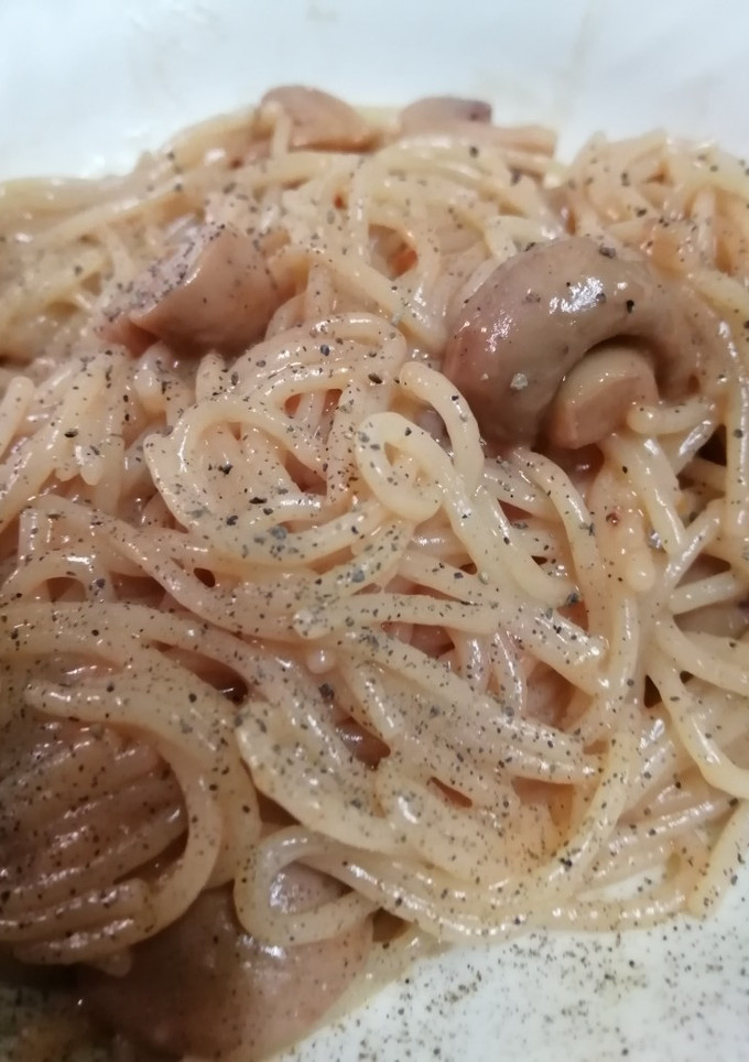 A picture of Spaghetti with mushroom#themechallenge.