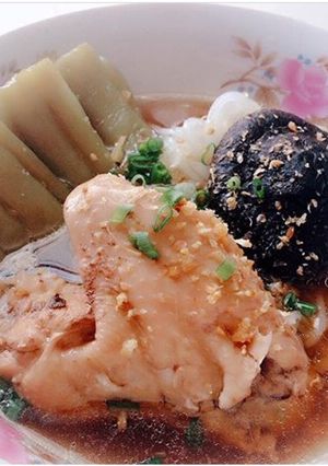 รูปของ ก๋วยเตี๋ยวไก่ตุ๋นมะระ