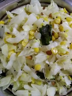 முட்டைக்கோஸ் பொரியல் (Muttaikosh poriyal recipes in tamil) செய்முறை முக்கிய புகைப்படம்