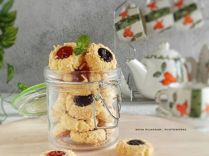 Easy Ways Prepare Recipes &amp;#34;Blueberry/Strawberry Cheese Thumbprint Cookies&amp;#34; the Awesome  Delicious.