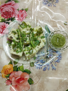 सूजी ढोकला (Suji dhokla recipe in Hindi) रेसिपी मुख्य फोटो