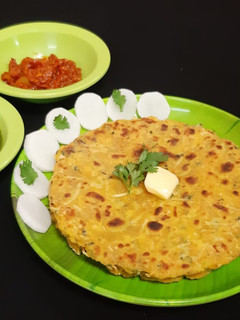 मूली का पराठा (mooli ka paratha recipe in Hindi) रेसिपी मुख्य फोटो