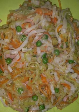 Foto principal de Tallarines de cangrejo y vegetales🍀