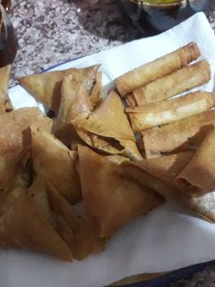 صورة لوصفة سمبوسك اللحمة والجبنة البيضا 😋😏