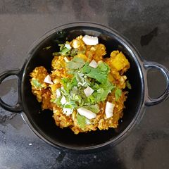 A picture of Aloo-singh sabji.