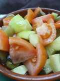 Mini ensalada de tomate y pepino