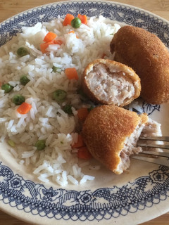 Una foto de Croquetas de papa y atún