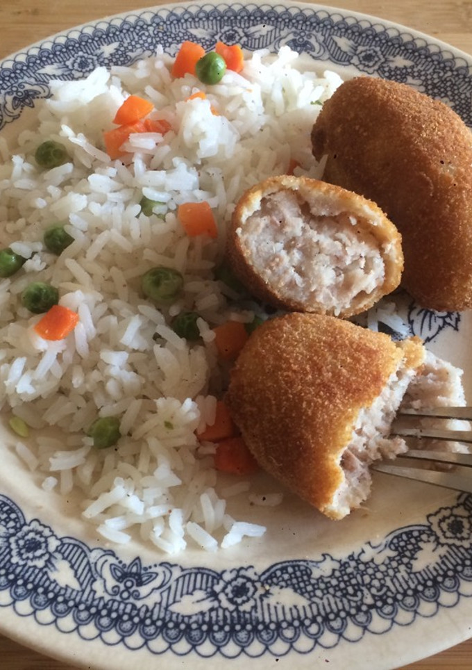 Una foto de Croquetas de papa y atún