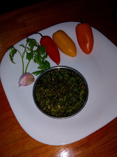 Una foto de Chimichurri para carne asada