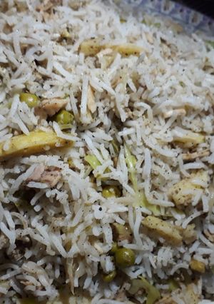 A picture of Desi style chinese rice.