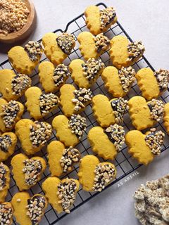 Foto resep Peanut cookies (satu adonan kue kering untuk aneka variasi)