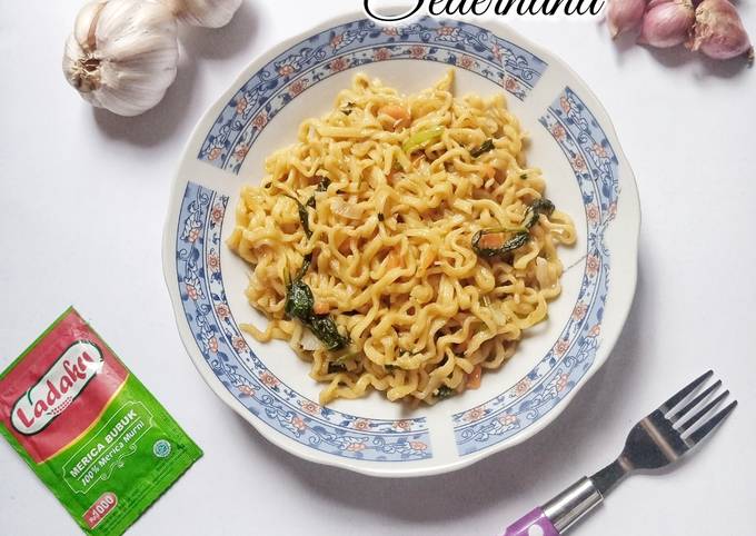 Resep Mie Goreng Burung Dara Sederhana, Enak Banget