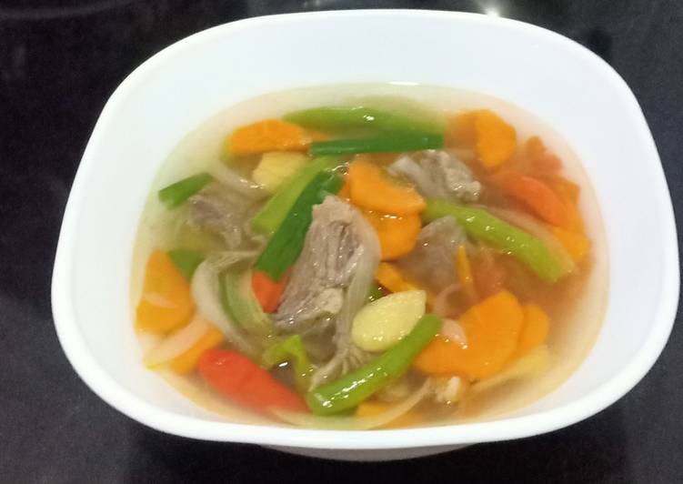 Sup Tom Yam Daging Sapi