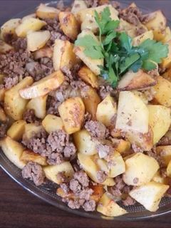 صورة لوصفة مفركة بطاطا باللحمة المفرومة