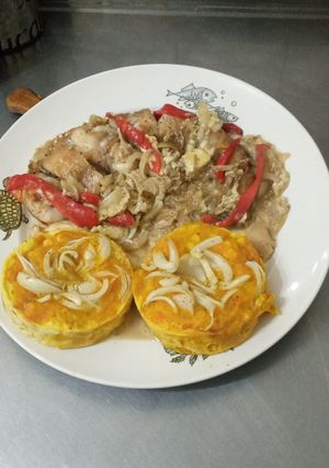 Una foto de Pez Ángel y tortilla de zapallo (calesita)