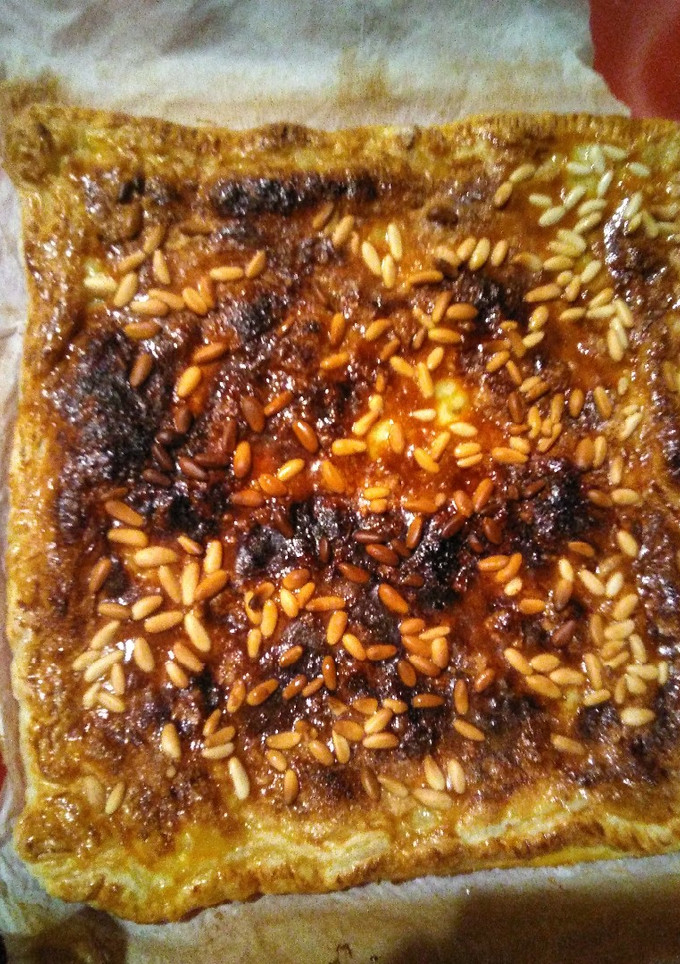 Una foto de Coca de chicharrones