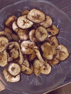 कच्चे केले के चिप्स (Kache kele ke chips recipe in hindi) रेसिपी मुख्य फोटो