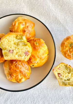 Une photo de Mini cakes jambon olives