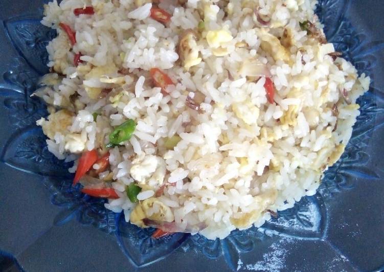 Nasi goreng putih zaman dulu 😂
