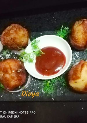 A picture of Paneer bread bonda.