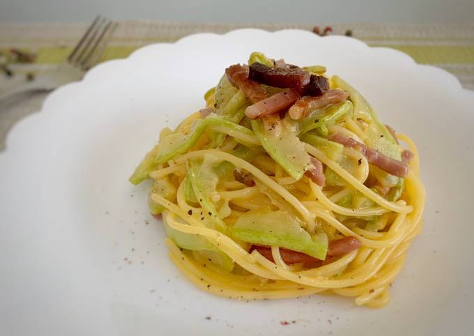 “Carbonara” di Zucchine e Speck con mix di 4 Pepi