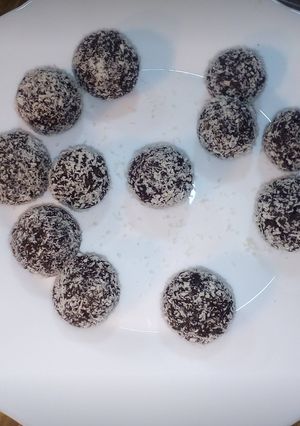 Foto principal de Trufa de dátiles veganos
