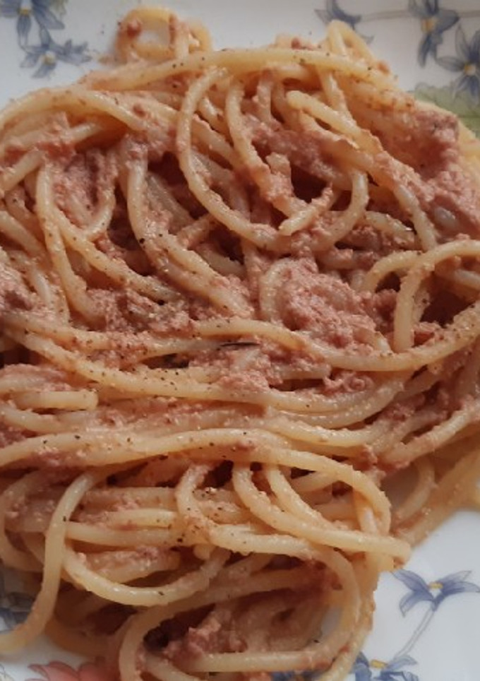 Una foto de Espaguetis con salsa de paté