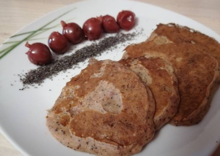 Meggyes-mákos babacsinta