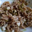 Pasta fredda con asparagi e provola