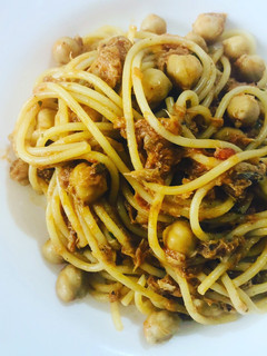 Foto di Spaghetti ceci e sgombro
