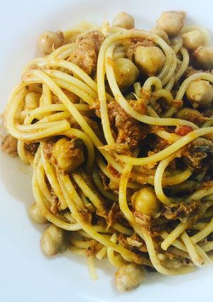 Foto di Spaghetti ceci e sgombro
