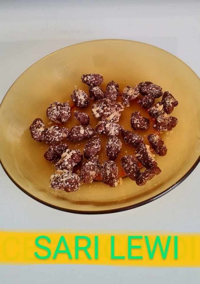 Una foto de Nueces escondidas
