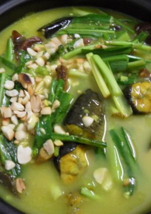 Hình của món Lươn um nước dừa.