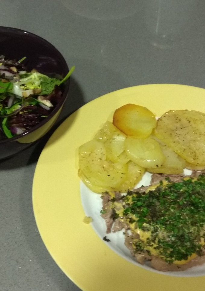 Una foto de Entrecot de ternera con crosta de menta al horno