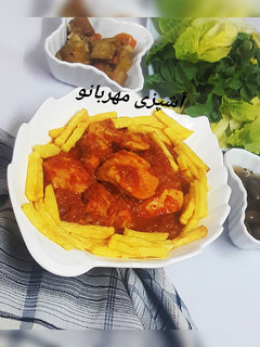 عکسی از دستور خوراک مرغ با سس گوجه
