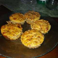 Una foto de Fideos con salsa reciclados en muffins!